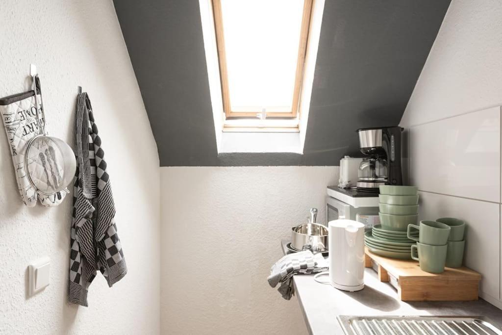 - Nice New York Apartment In The Heart Of Duisburg - Betten & Sofa - 5 Mins Central Station Hbf - Big Tv & Wifi - Exterior foto